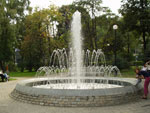 Городской фонтан в парке, г. Киев